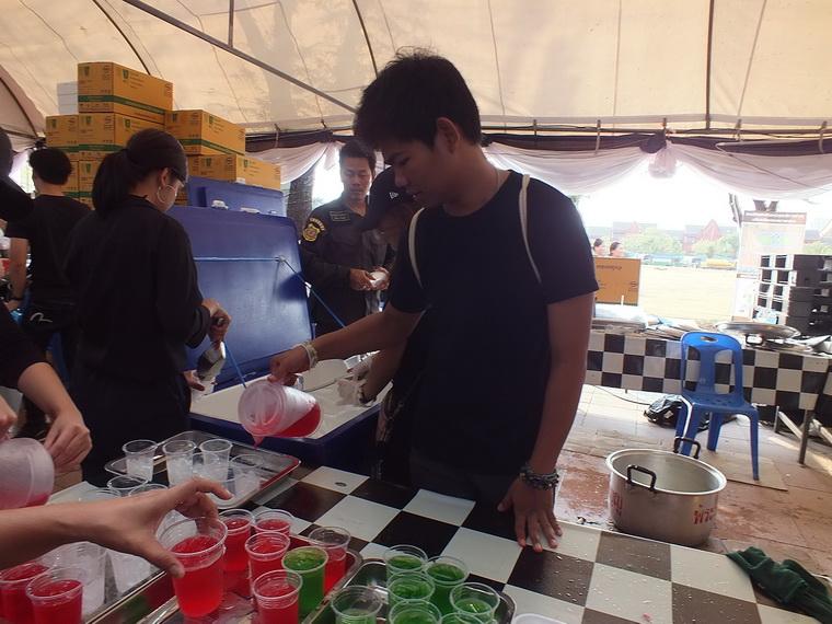 ไปเจอคนดีมา-44 25-10-59 มาทำดีเพื่อพ่อ #ทำดีเพื่อพ่อ