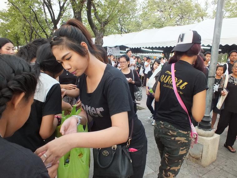 ไปเจอคนดีมา-45 25-10-59 มาทำดีเพื่อพ่อ #ทำดีเพื่อพ่อ