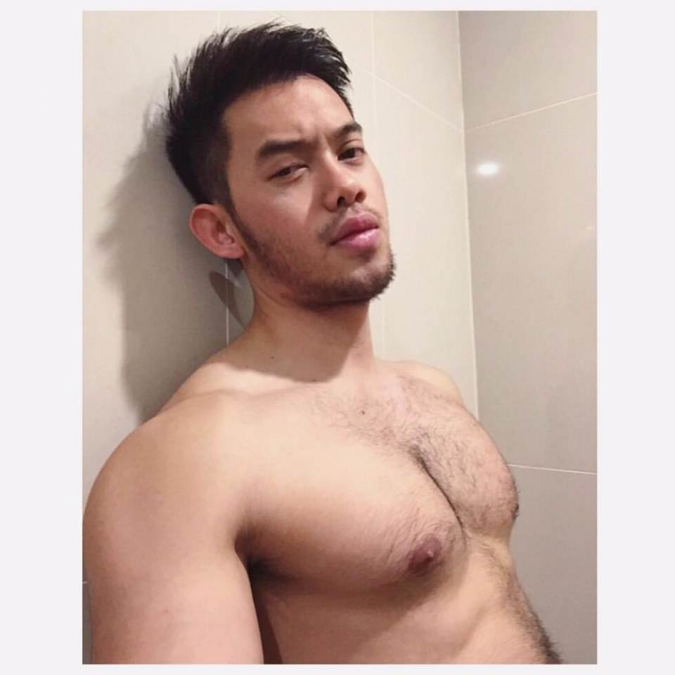 ล่ำแน่นๆ...ฮื้ออือ
