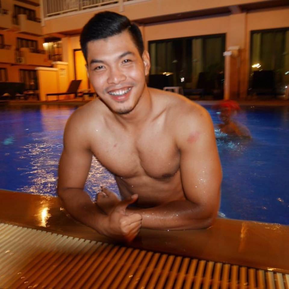 ล่ำแน่นๆ...ฮื้ออือ