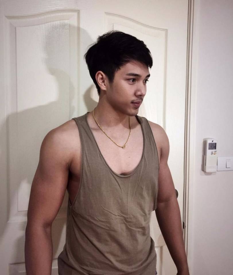 ล่ำแน่นๆ...ฮื้ออือ