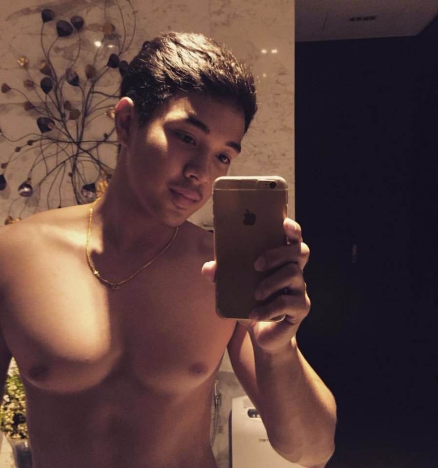 ล่ำแน่นๆ...ฮื้ออือ