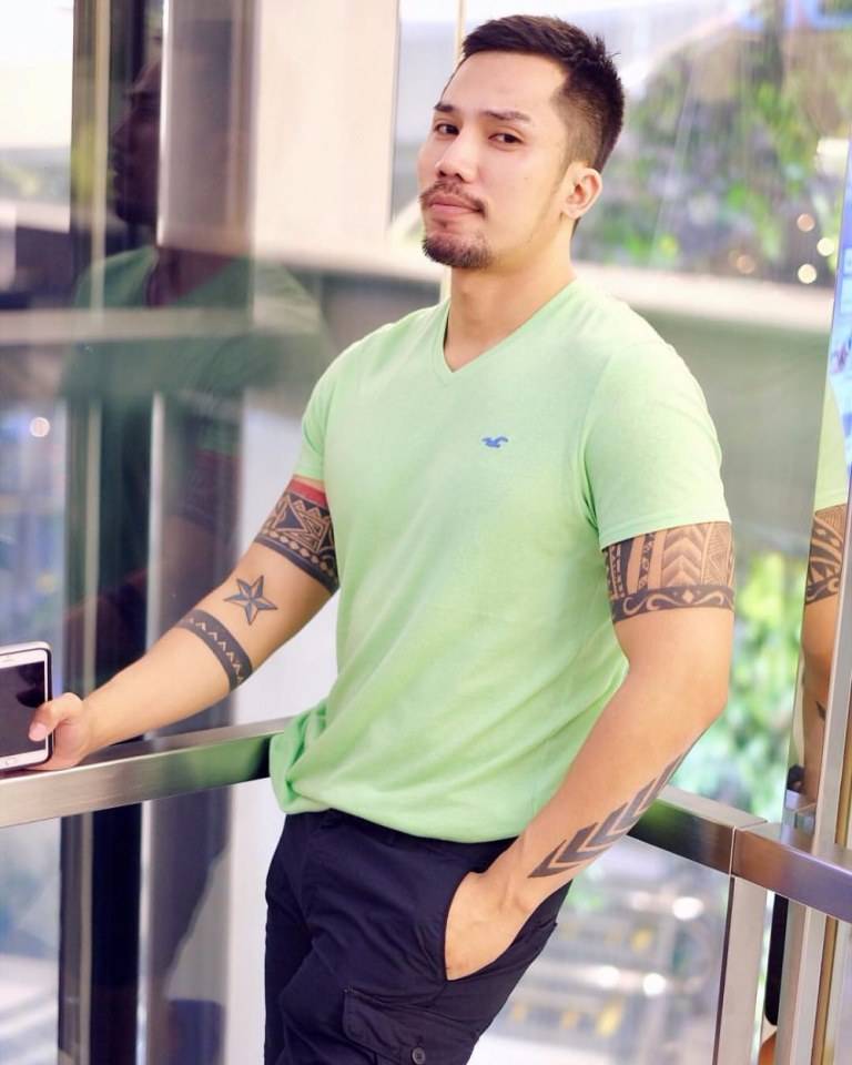 ล่ำแน่นๆ...ฮื้ออือ