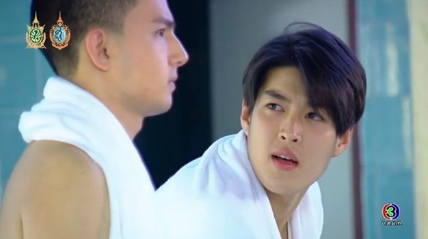 ฉากผู้ชายอาบน้ำ ละครนางอาย