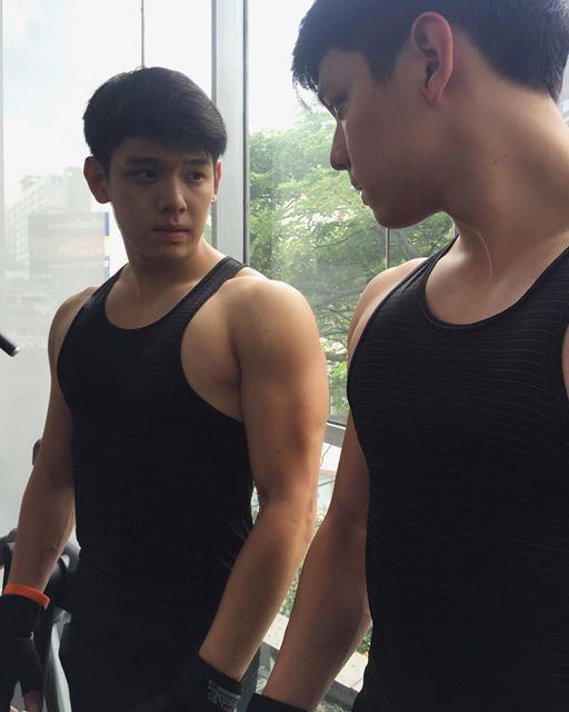 ฉากผู้ชายอาบน้ำ ละครนางอาย
