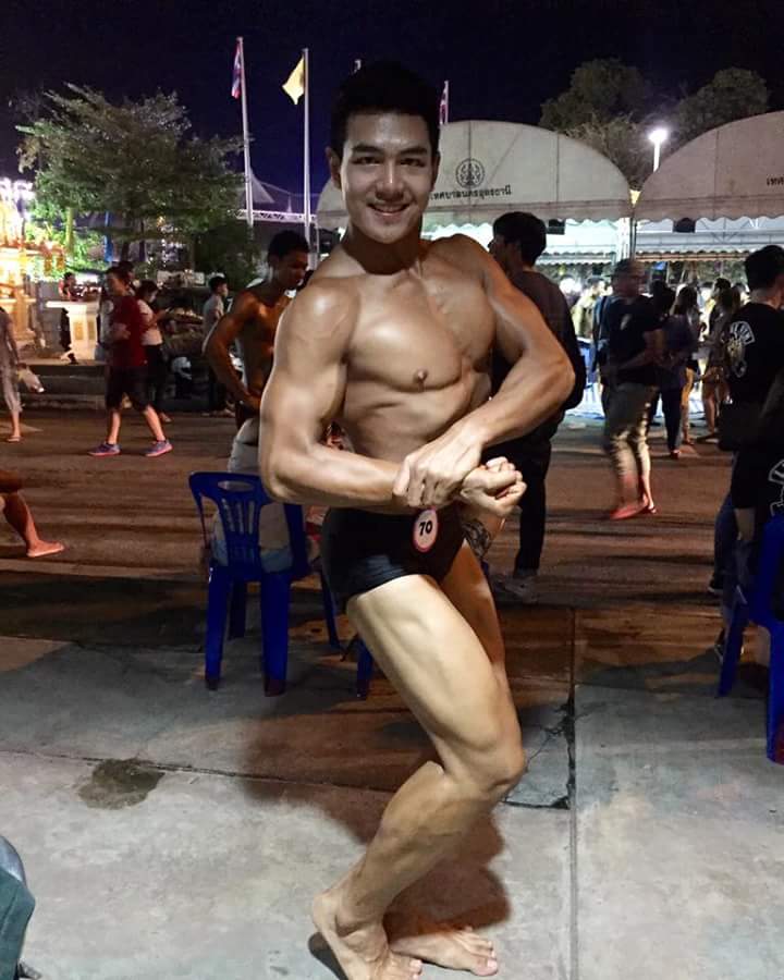 หนุ่มอีสานรอรักก