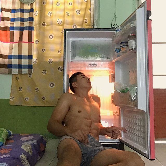 หนุ่มอีสานรอรักก