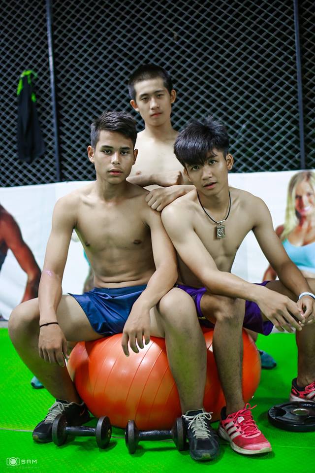 มัธยม "เป้าตุง"
