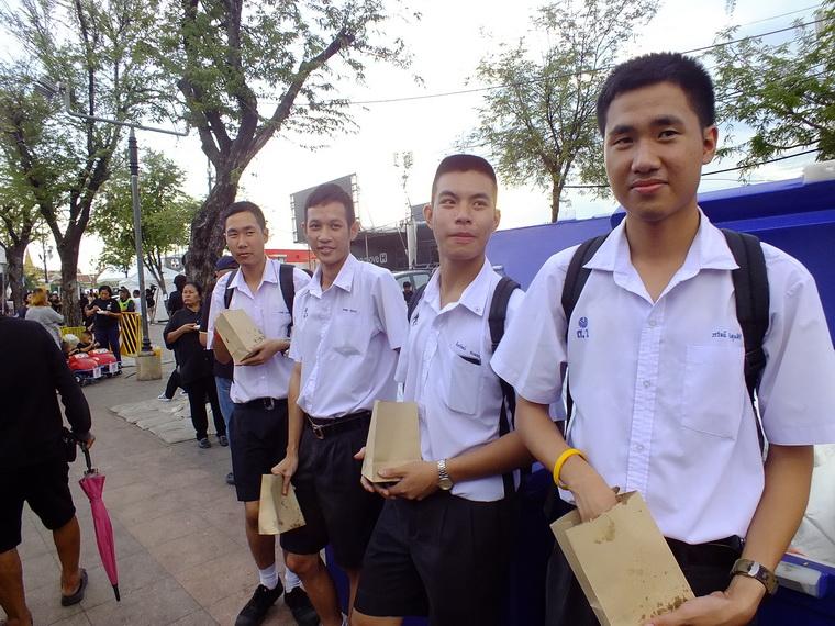 ไปเจอคนดีมา-83 01-11-59 มาทำดีเพื่อพ่อ #ทำดีเพื่อพ่อ