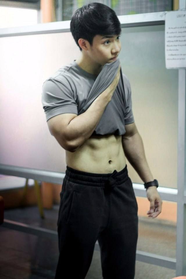 เด่กสมัยเน้...อืมมนะ