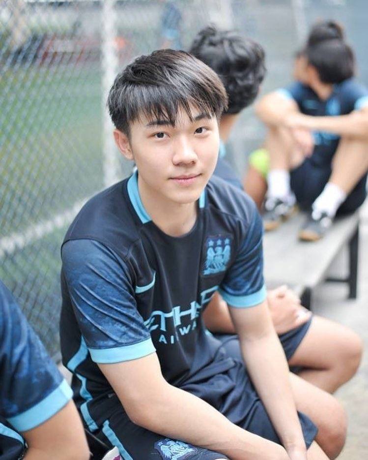 เด่กสมัยเน้...อืมมนะ