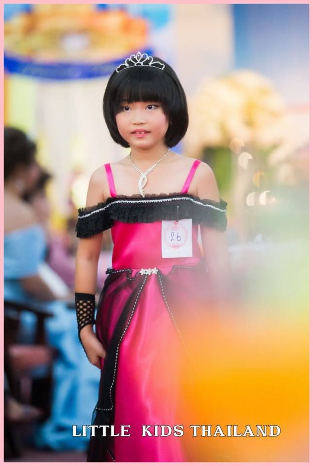 แฟชั่นโชว์การการกุศล Princess & Prince by Little kids Thailand