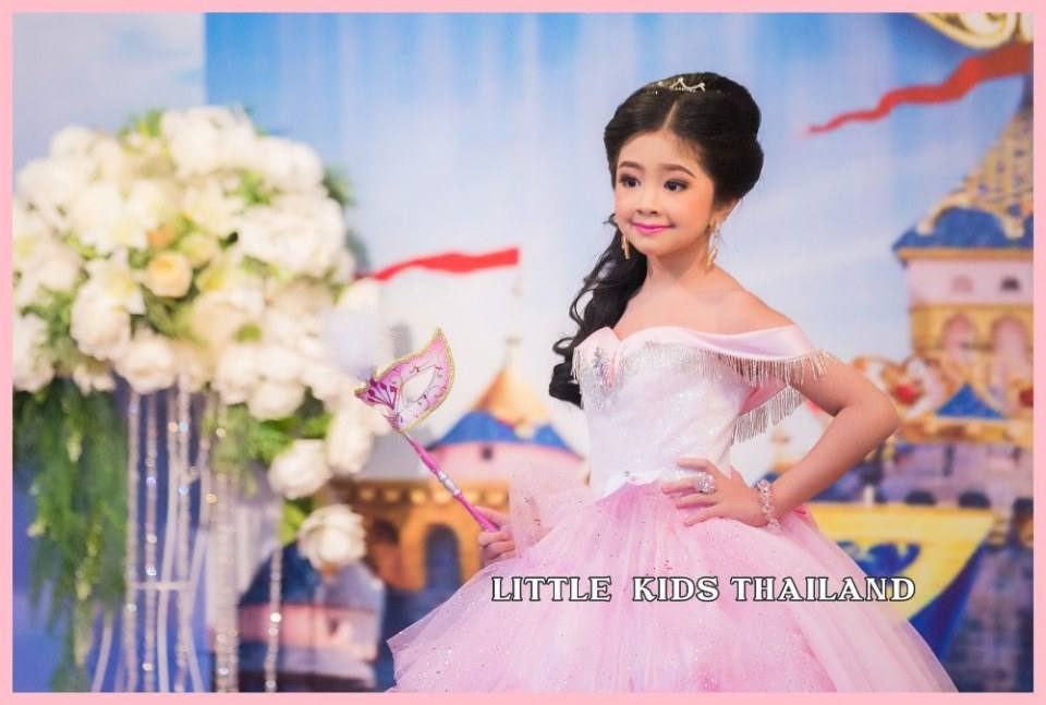 แฟชั่นโชว์การการกุศล Princess & Prince by Little kids Thailand