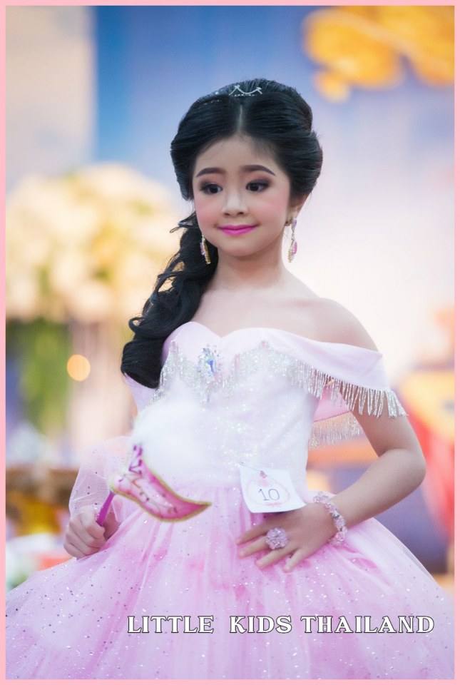 แฟชั่นโชว์การการกุศล Princess & Prince by Little kids Thailand