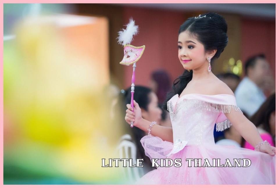แฟชั่นโชว์การการกุศล Princess & Prince by Little kids Thailand