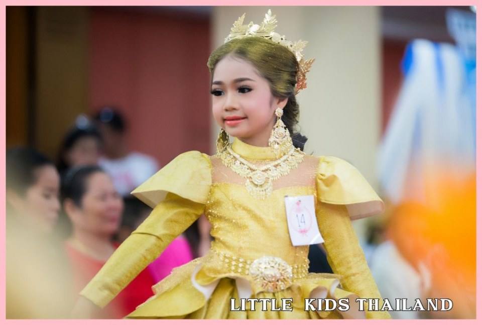 แฟชั่นโชว์การการกุศล Princess & Prince by Little kids Thailand