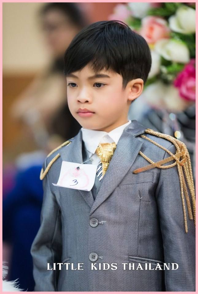 แฟชั่นโชว์การการกุศล Princess & Prince by Little kids Thailand