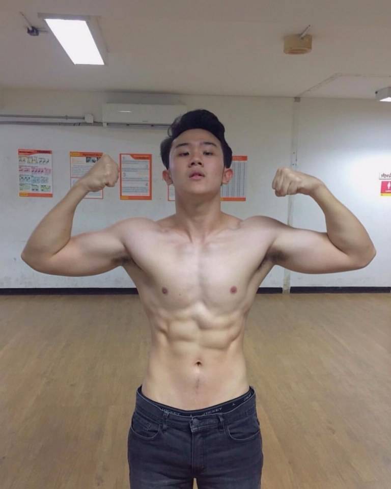 มื้อเที่ยง