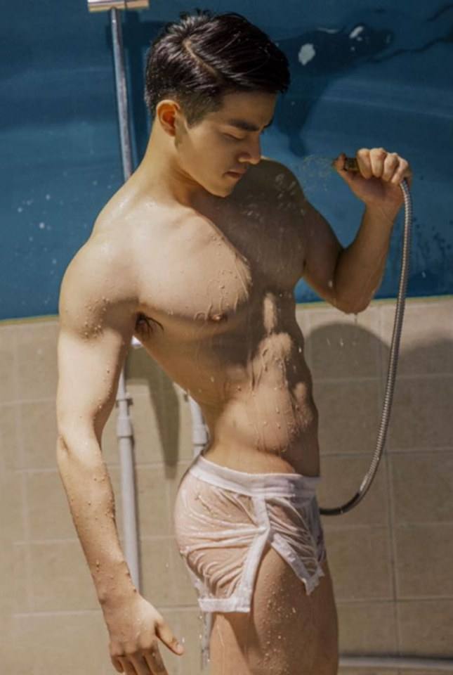 Hot guy in underwear 202