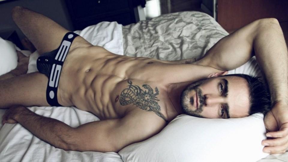 Hot guy in underwear 202