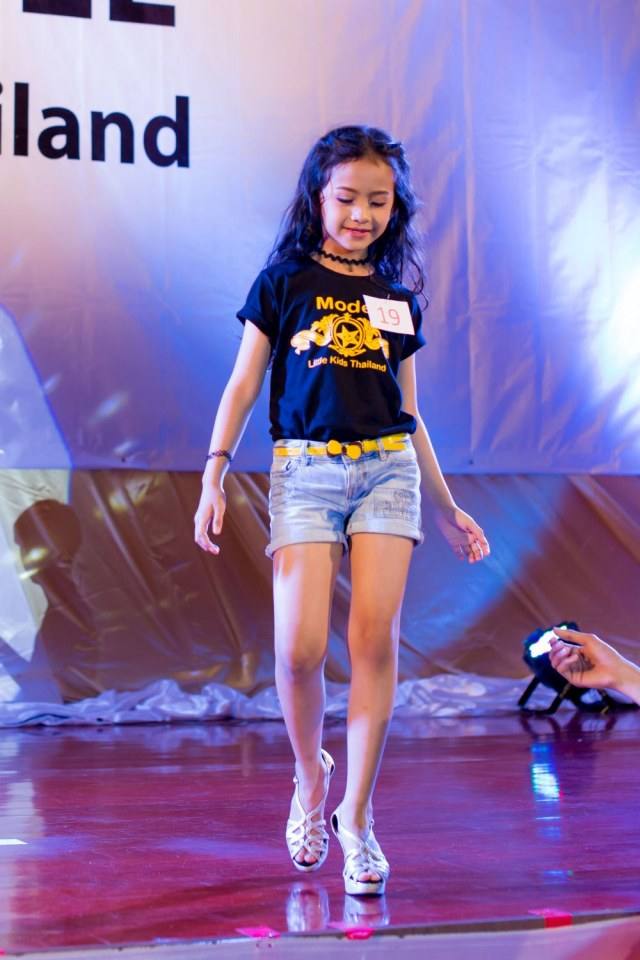 อบรมเดินแบบแฟชั่นโชว์ ดำเนินงานโดย Little Kids Thailand