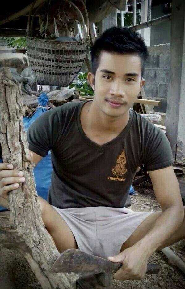 ชายหนุ่ม3
