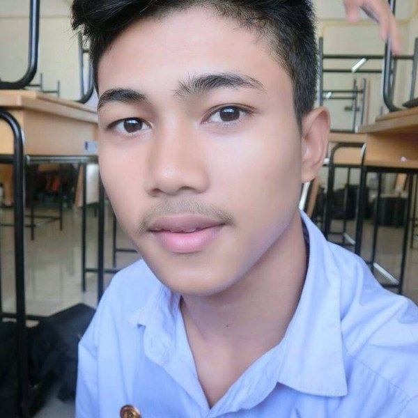 ชายหนุ่ม3