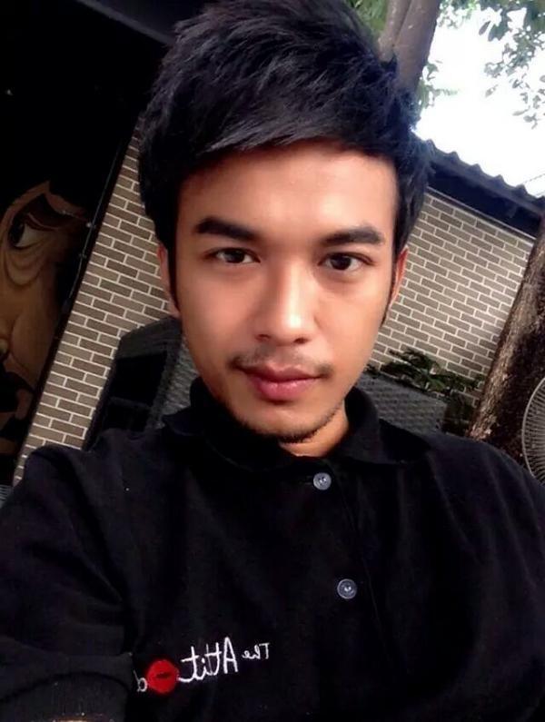 ชายหนุ่ม3