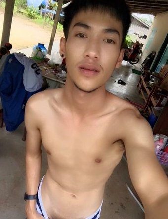 ชายหนุ่ม4