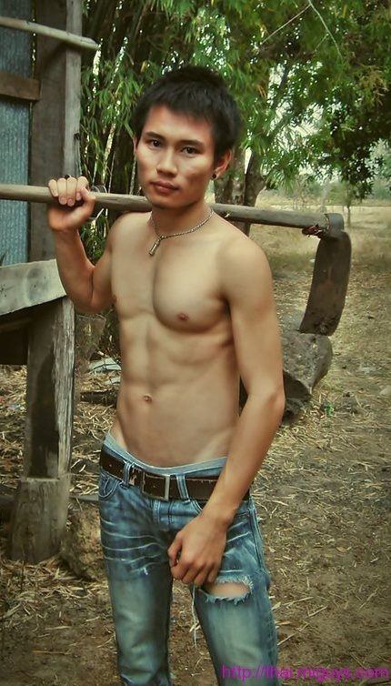 ชายหนุ่ม4