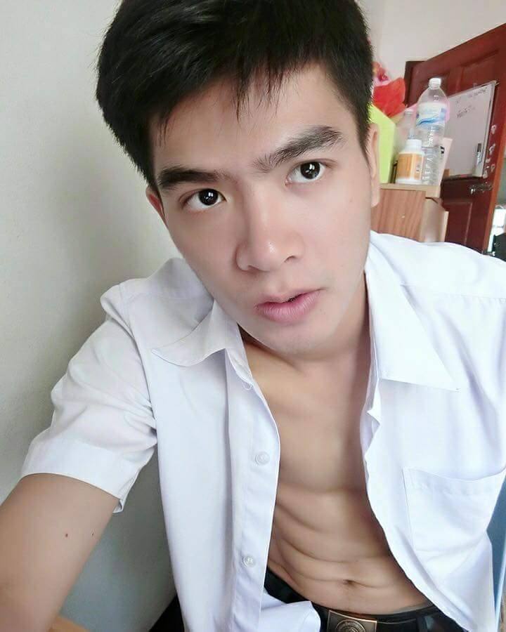 ชายหนุ่ม4