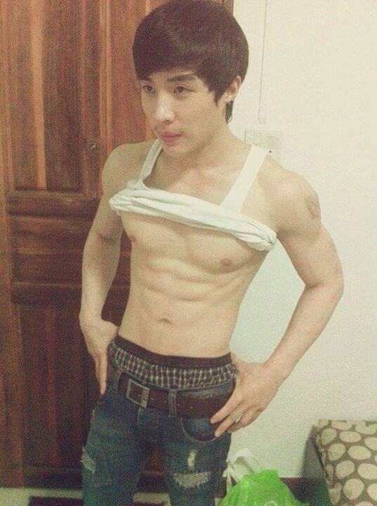 ชายหนุ่ม# 2