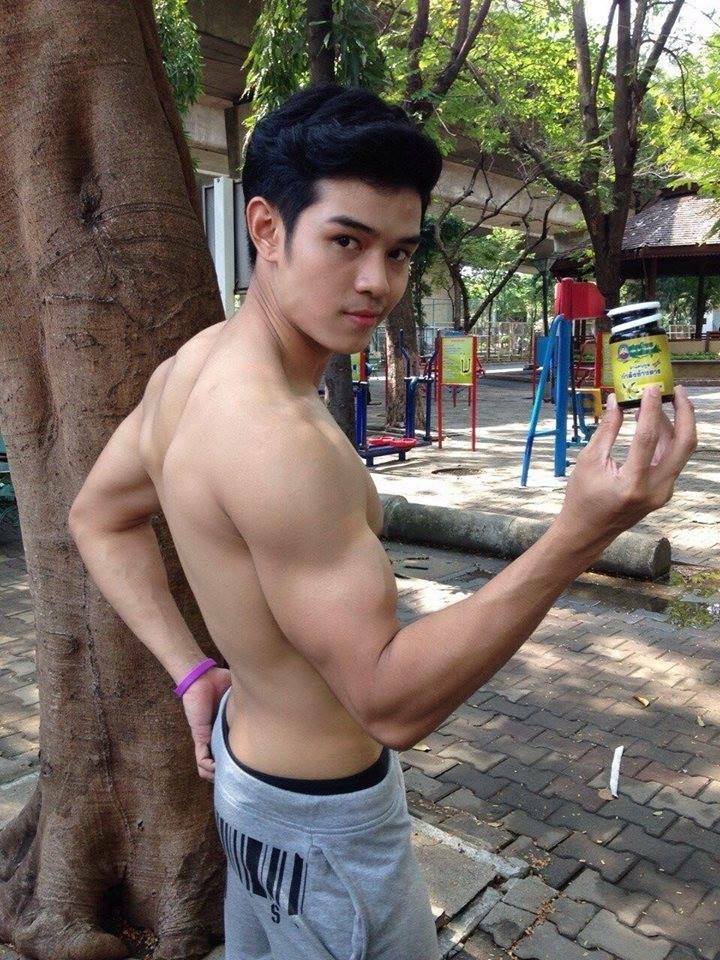 ชายหนุ่ม5