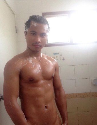 ชายหนุ่ม5