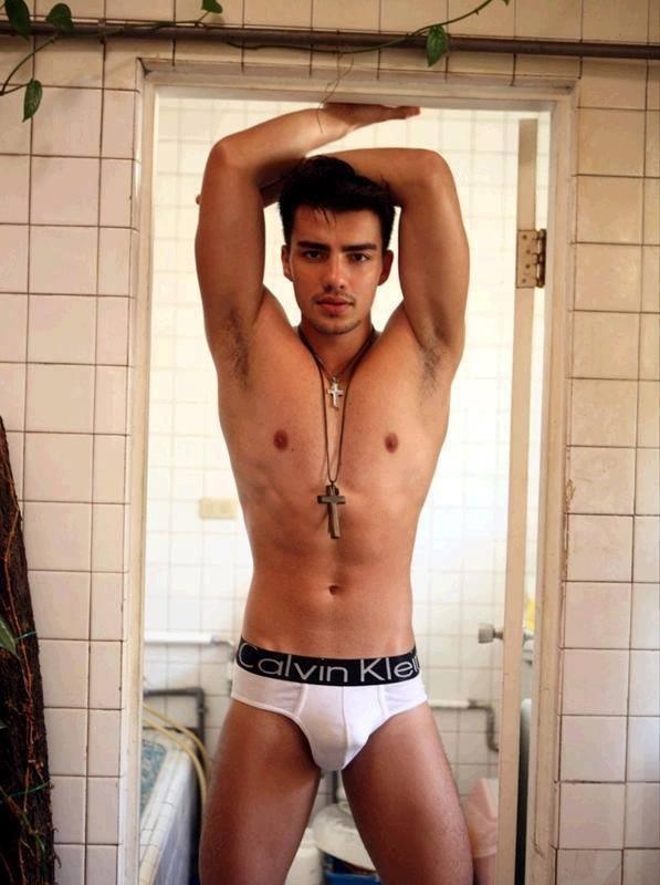 ชายหนุ่ม6