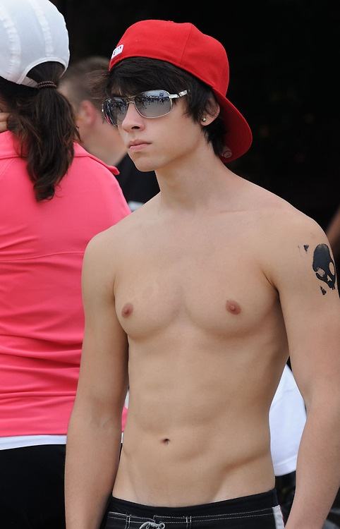 ชายหนุ่ม6
