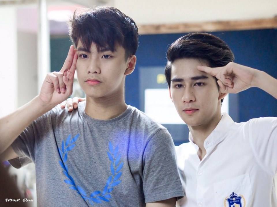 เบื่อความน่ารัก!! ห่างๆ กันบ้างก็ได้ ""โอม & เต้ย"" คู่จิ้นฟินเว่อร์แห่งปี