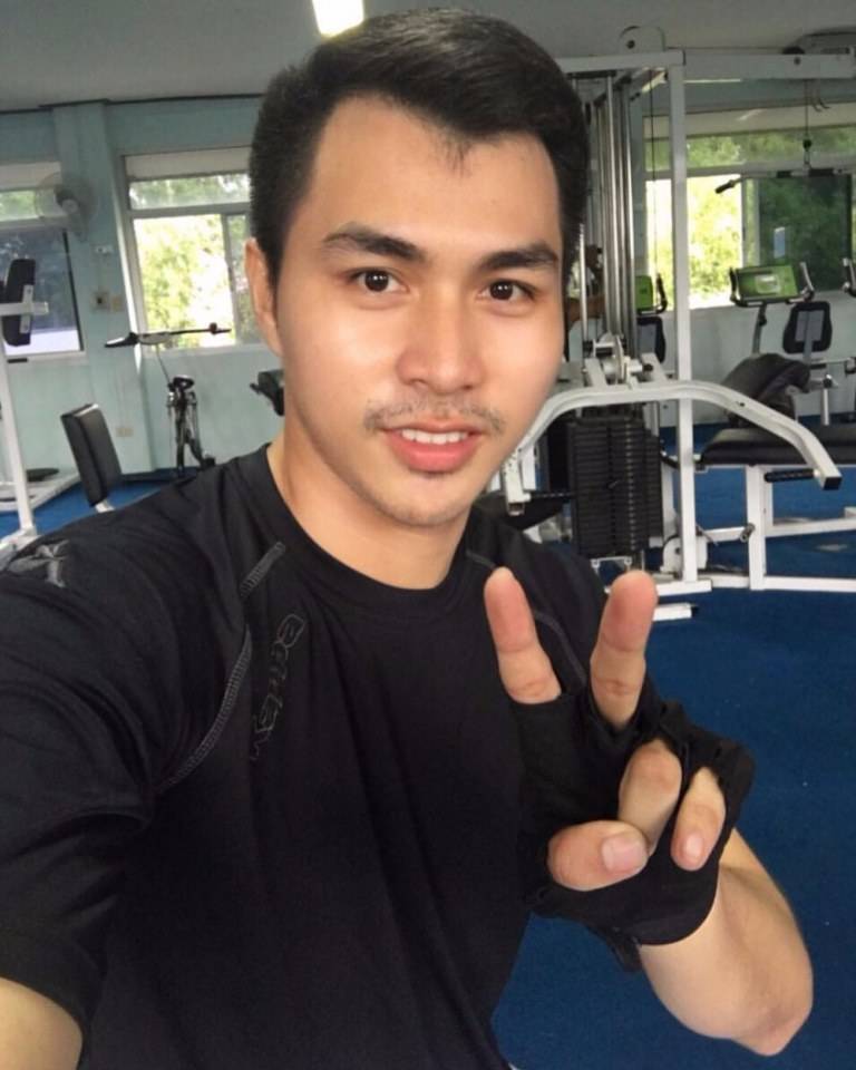ครูขาหนูเหงา  ครูหล่อบอกต่อ