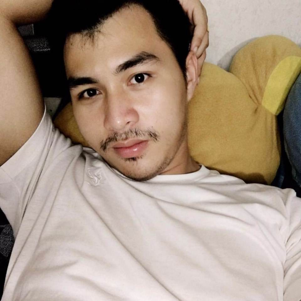ครูขาหนูเหงา  ครูหล่อบอกต่อ