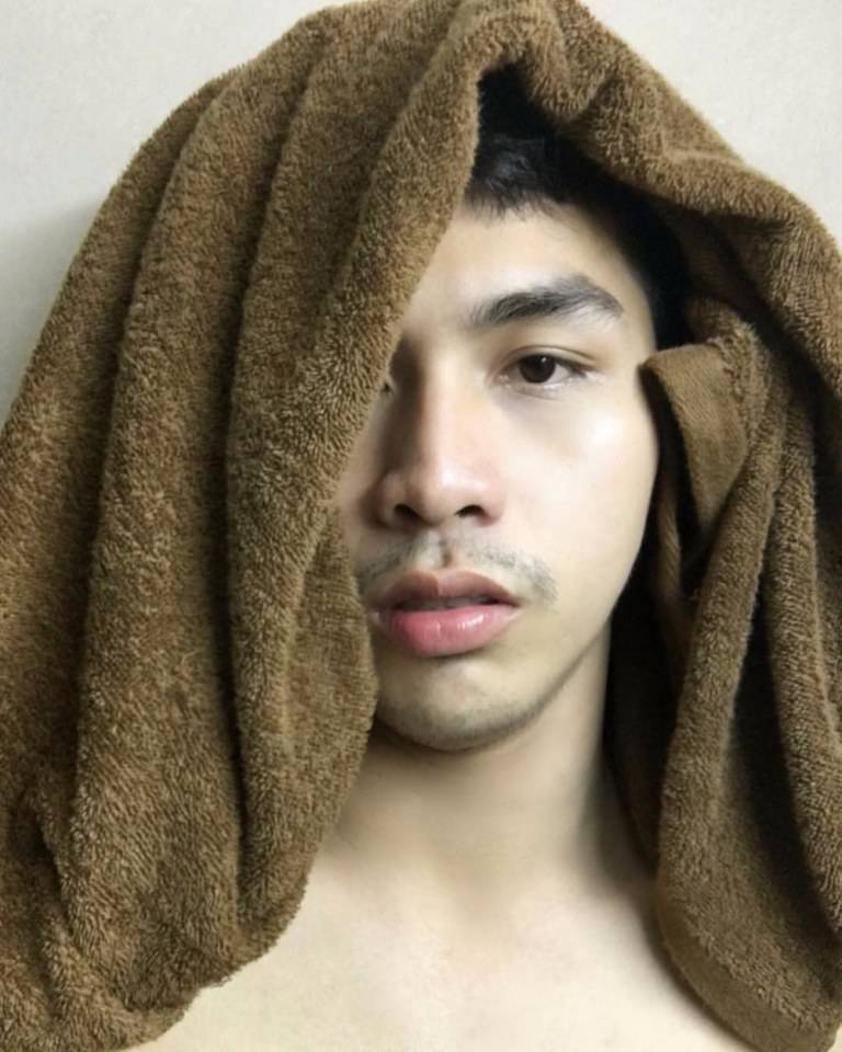 ครูขาหนูเหงา  ครูหล่อบอกต่อ