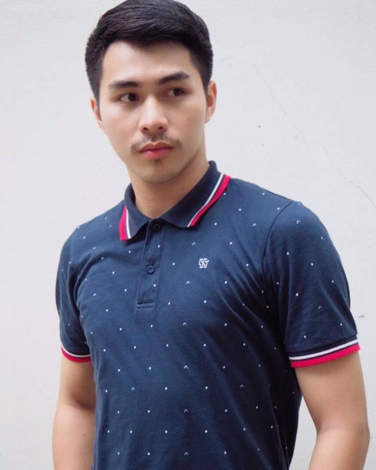 ครูขาหนูเหงา  ครูหล่อบอกต่อ