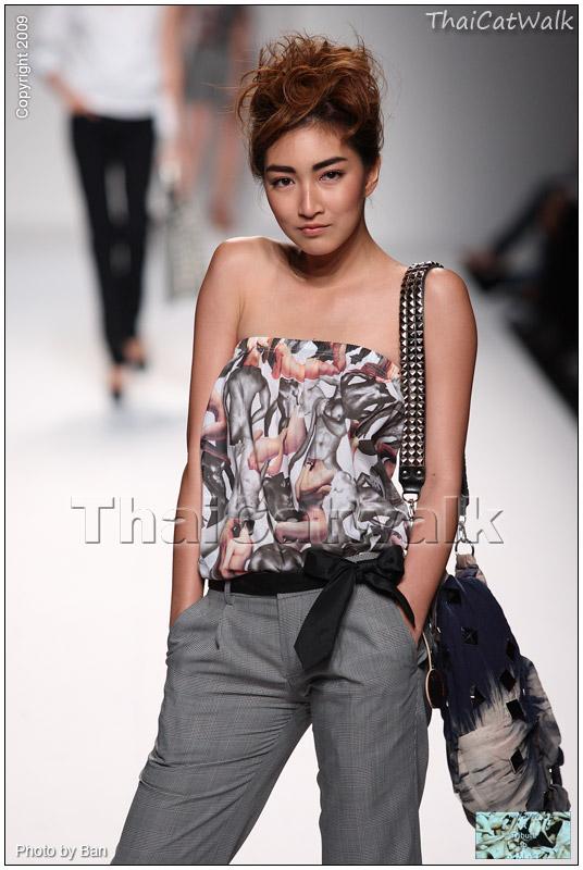 แพนเค้ก Fashion Catwalk 2