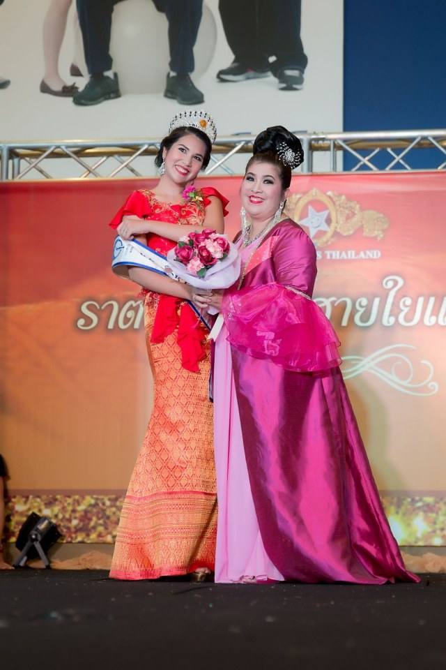 เชิญร่วมประกวดแฟชั่นโชว์ราตรีผ้าไหมสายใยแห่งรักประจำปี2560