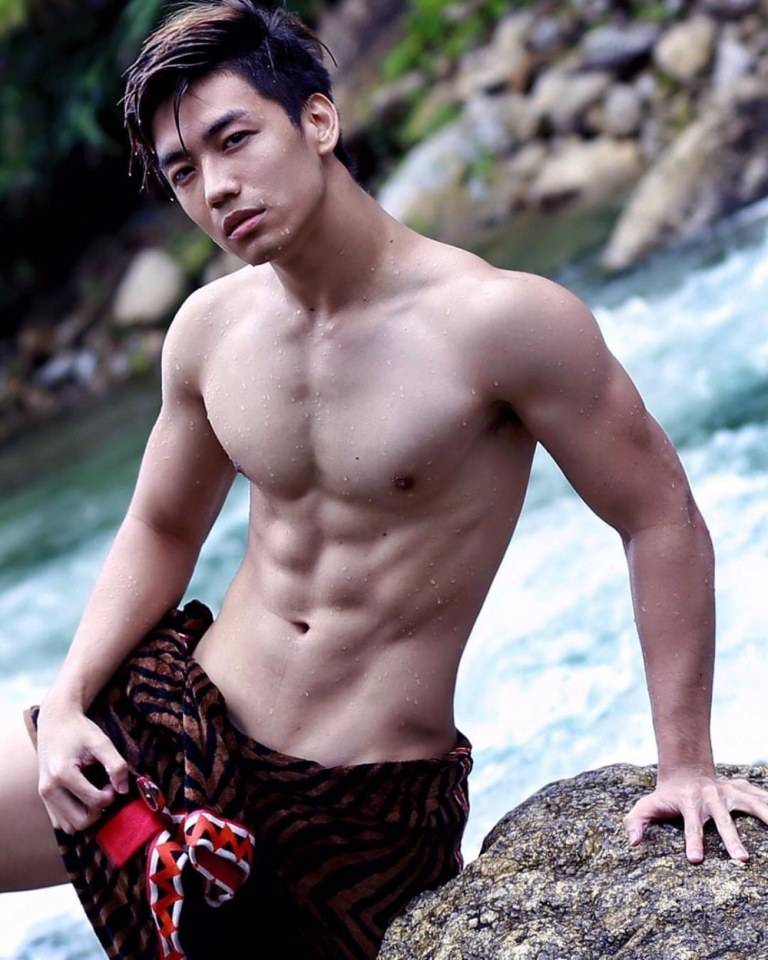 30ปู้มีเป๋าตุง!!! งานกล้ามปูก็มา&hellip; อื้มหืม!!! ฟิกหมอนไปอีก กัดปากไปหนึ่งที..หากะลามังมารอได้เลย!?
