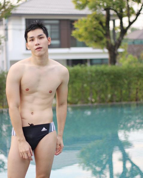 หมอหล่อบอกต่อด้วย &ldquo;ด็อกเตอร์เบิร์ด&rdquo; คุณหมอสุดหล่อ-รักสุขภาพ มีความล่ำขาวตี๋ดีต่อใจ!