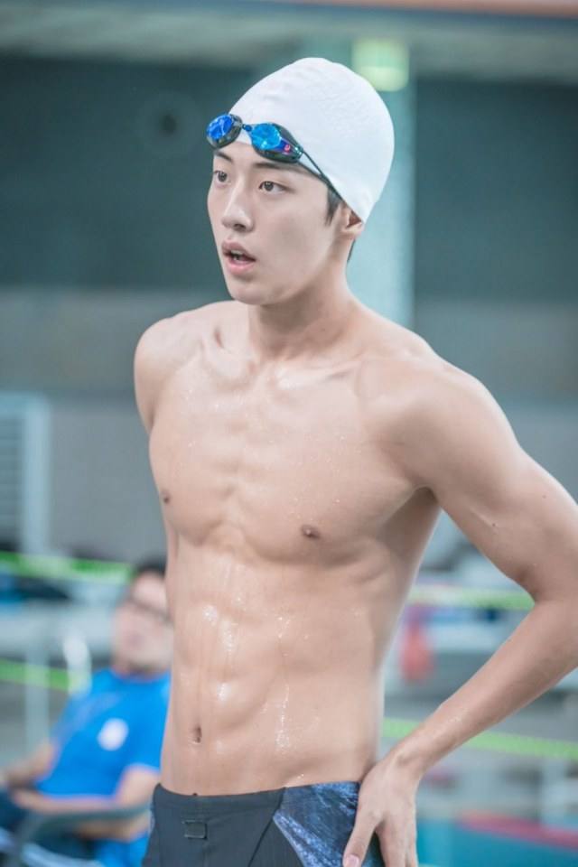 หนุ่มเอเชีย หน้าดี เป้าเลิศ 1