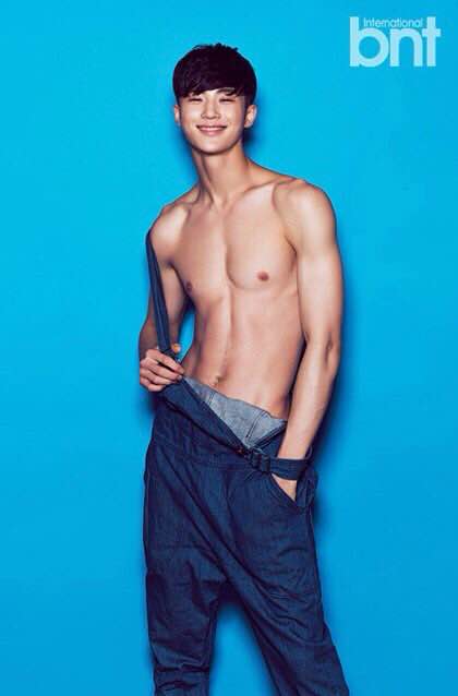 หนุ่มเอเชีย หน้าดี เป้าเลิศ 4