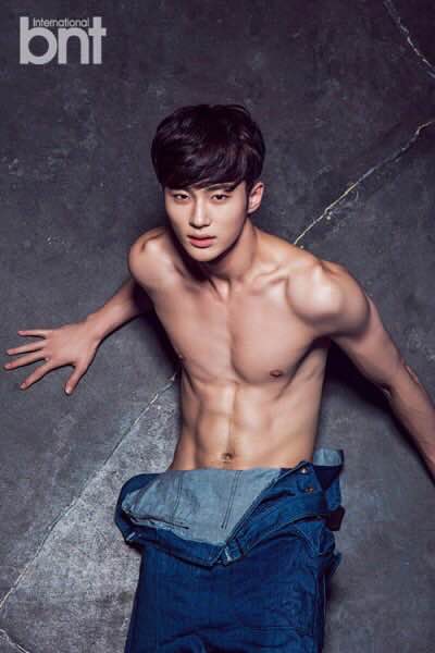 หนุ่มเอเชีย หน้าดี เป้าเลิศ 4