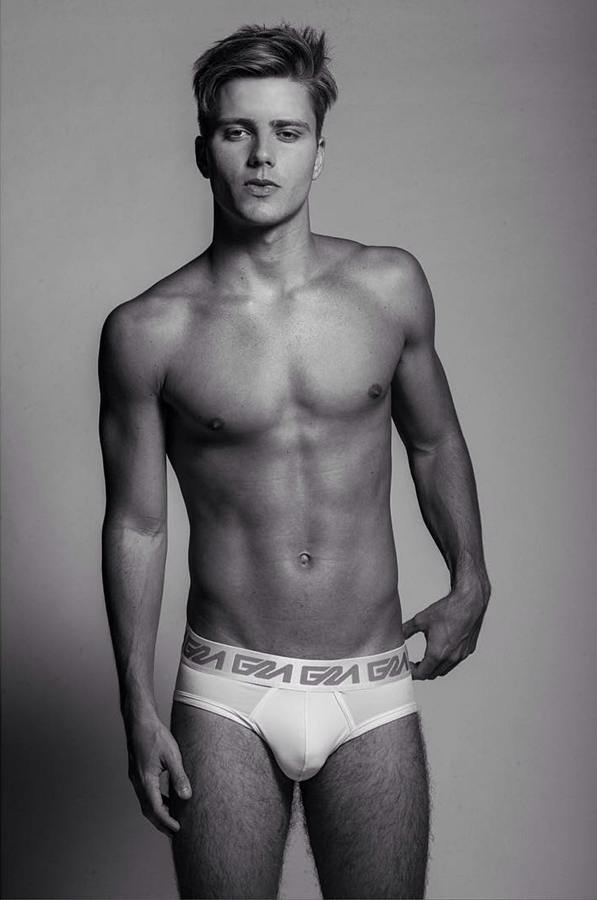 Dream Men 114 (+18)
