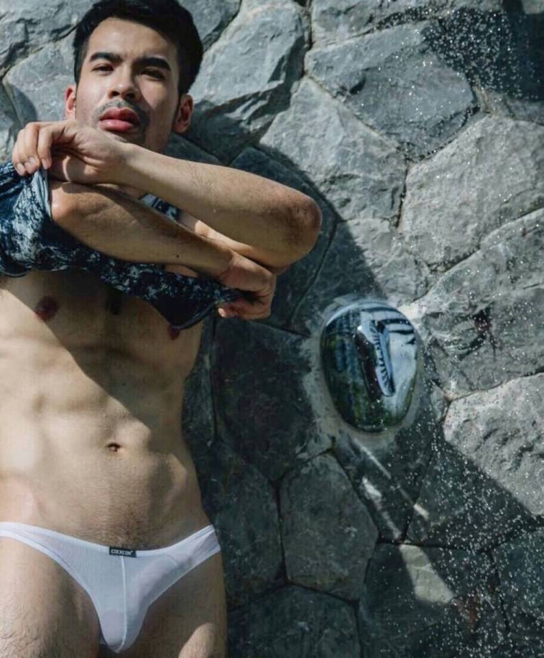 Hot guy in underwear 211